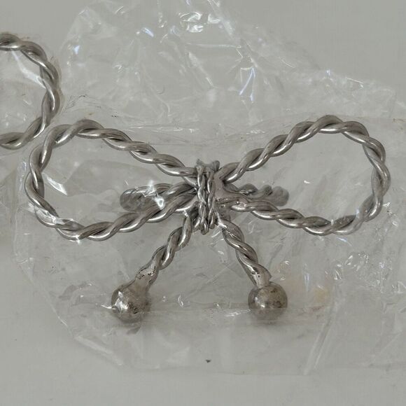 Vintage Silver Bow Napkin Rings Set of 4 Coquette Cottage Romantic Classic NEW - Picture 4 of 8
